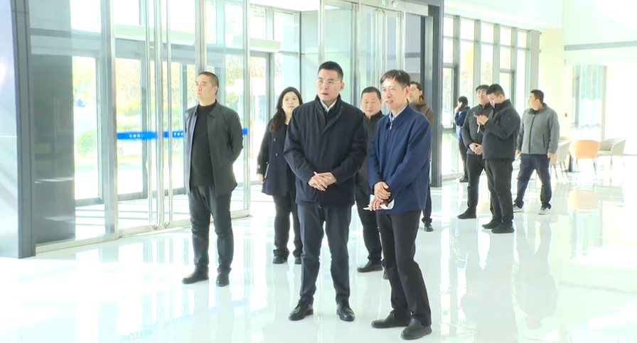 鲁永飞到部分企业宣讲党的二十届四中全会精神