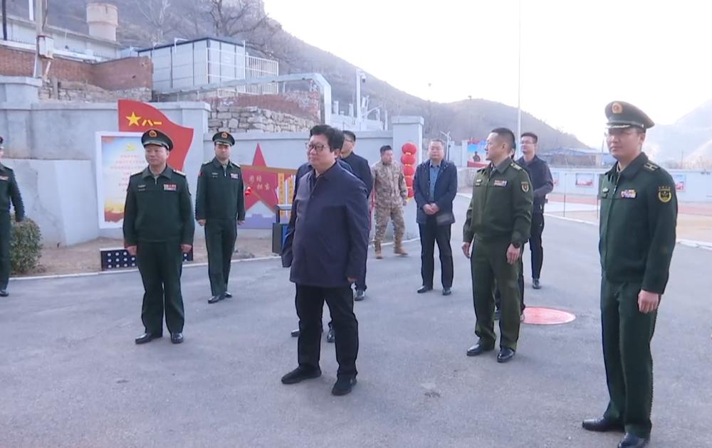 区四大班子领导走访慰问驻鹿部队